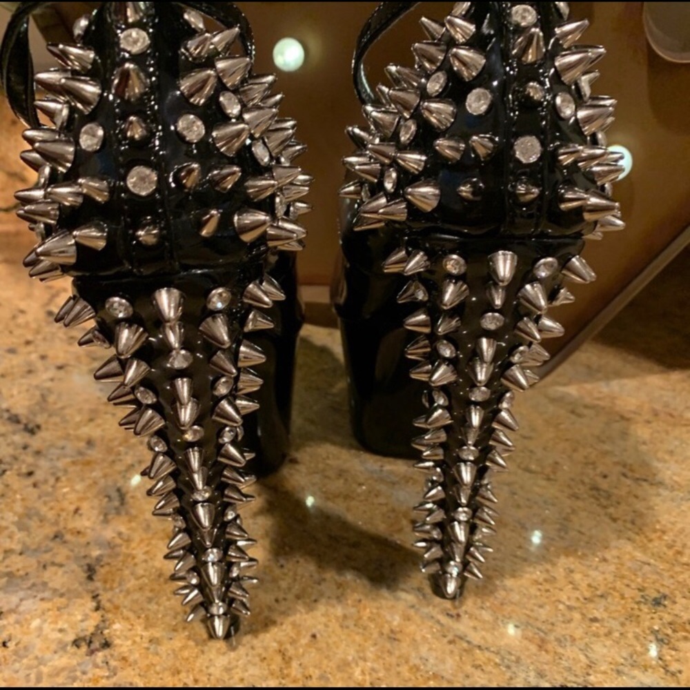 New Pleaser Black Spike Heels size 7 - Picture 3 of 3